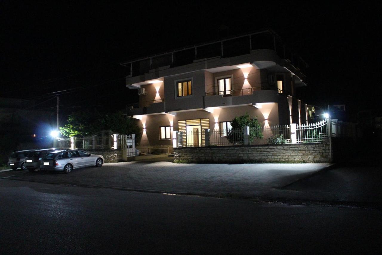 Hotel Vila Maledhi 베라트 외부 사진