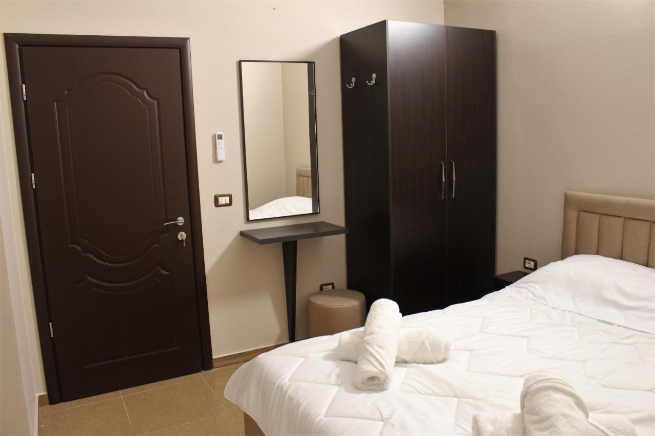 Hotel Vila Maledhi 베라트 외부 사진