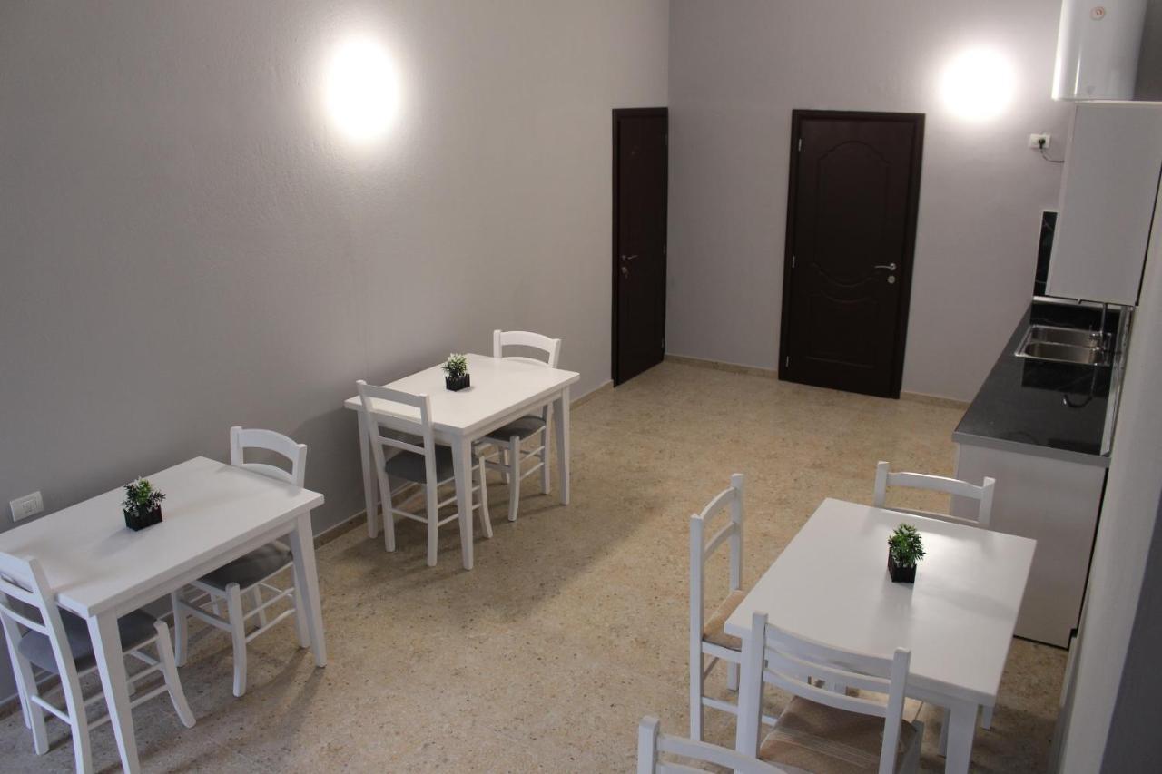 Hotel Vila Maledhi 베라트 외부 사진