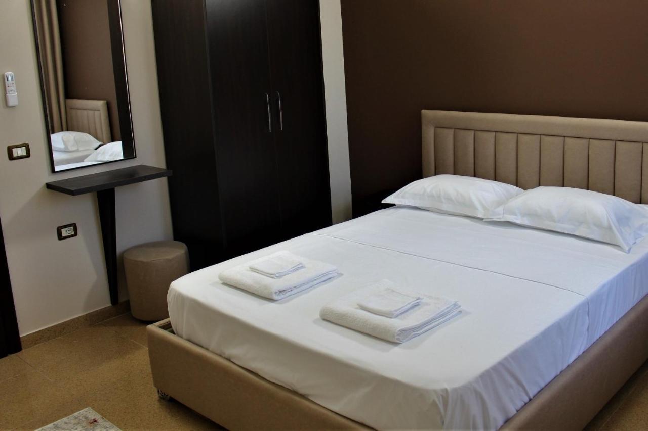 Hotel Vila Maledhi 베라트 외부 사진