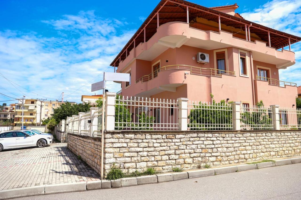 Hotel Vila Maledhi 베라트 외부 사진
